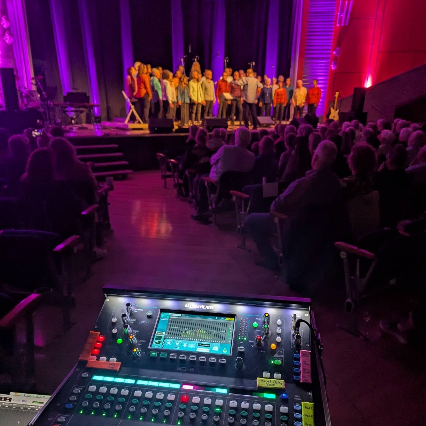 WestVocals meets QuodLibet in der Aula Hückelhoven